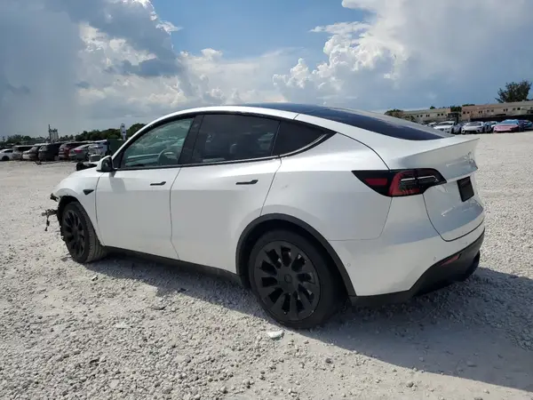 5YJYGAEE2MF187287 2021 TESLA MODEL Y - Image 2
