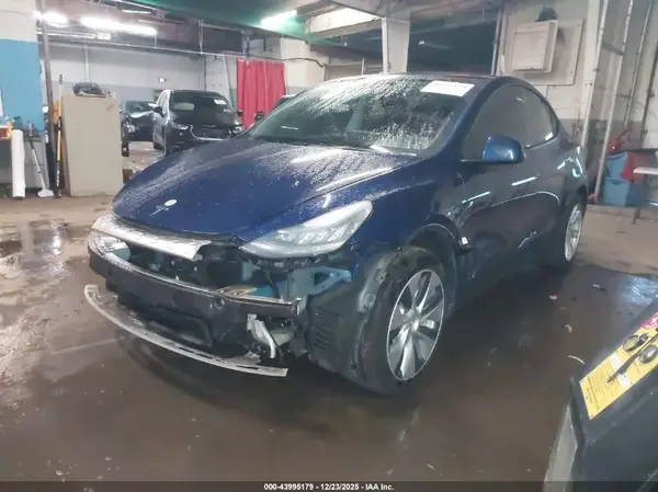 5YJYGAEE2MF193803 2021 TESLA MODEL Y - Image 2