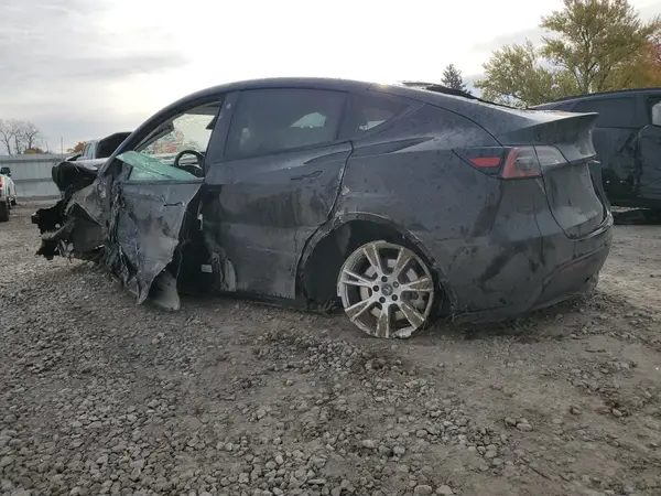 5YJYGAEE2MF195163 2021 TESLA MODEL Y - Image 2