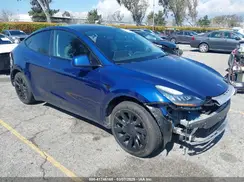 5YJYGAEE2MF196233 2021 TESLA MODEL Y