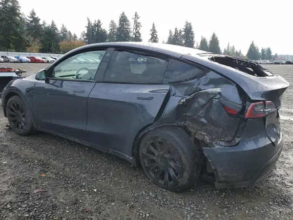 5YJYGAEE2MF239579 2021 TESLA MODEL Y - Image 2