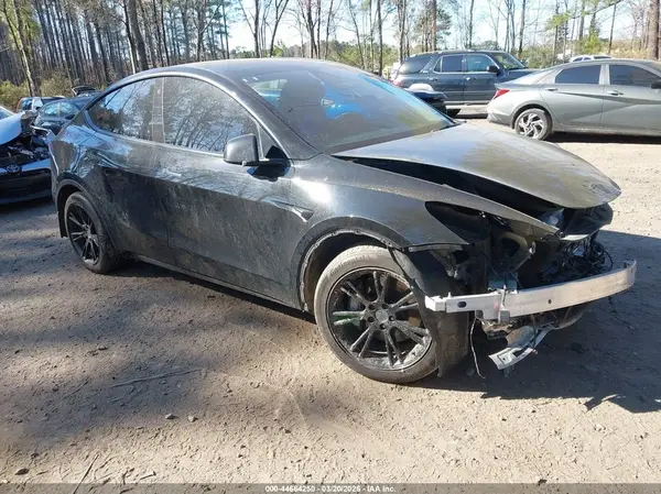 5YJYGAEE2MF254566 2021 TESLA MODEL Y - Image 1