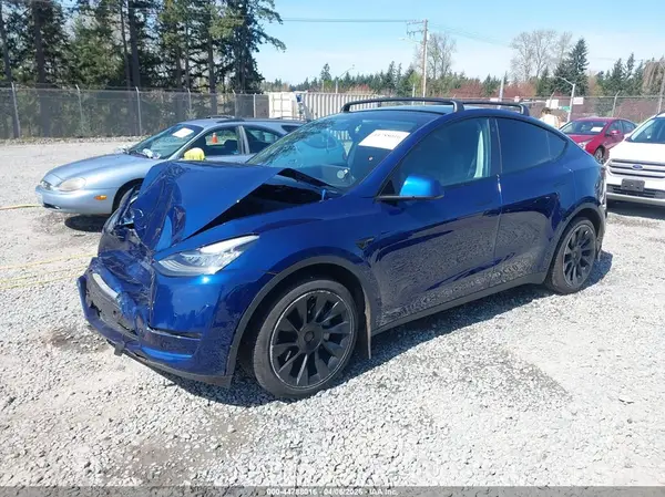 5YJYGAEE2MF280567 2021 TESLA MODEL Y - Image 2