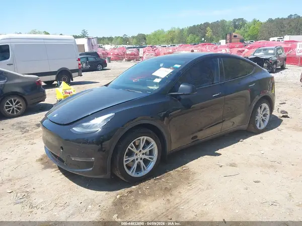 5YJYGAEE3MF112582 2021 TESLA MODEL Y - Image 2