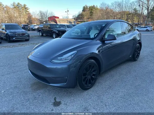5YJYGAEE3MF144318 2021 TESLA MODEL Y - Image 2