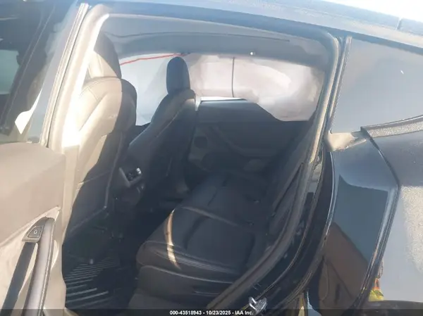 5YJYGAEE3MF159742 2021 TESLA MODEL Y - Image 8