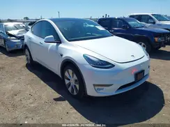 5YJYGAEE3MF172961 2021 TESLA MODEL Y