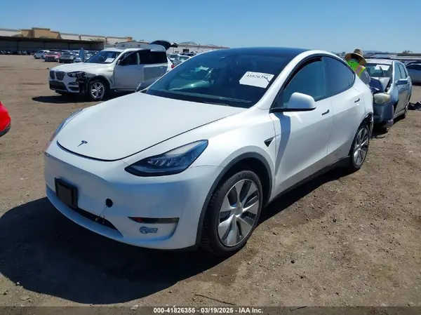 5YJYGAEE3MF172961 2021 TESLA MODEL Y - Image 2