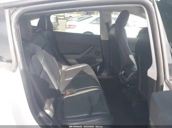5YJYGAEE3MF180302 2021 TESLA MODEL Y - Image 8