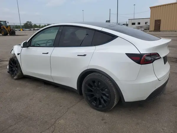 5YJYGAEE3MF188366 2021 TESLA MODEL Y - Image 2
