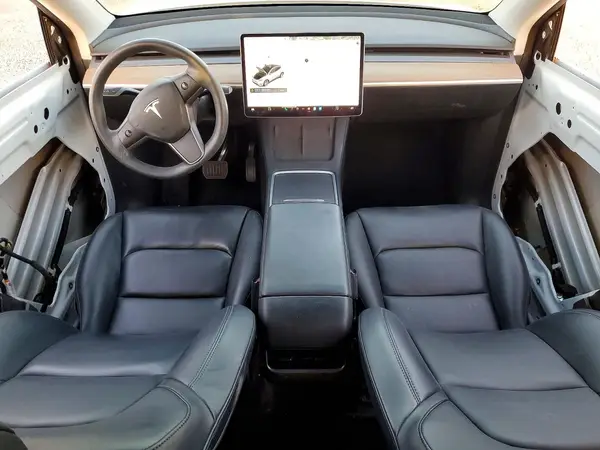 5YJYGAEE3MF196743 2021 TESLA MODEL Y - Image 8