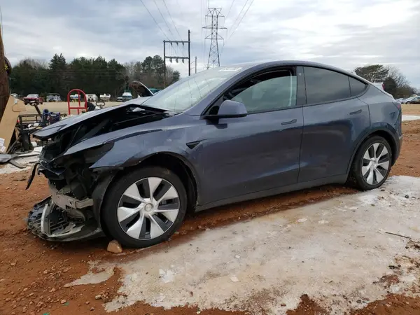 5YJYGAEE3MF200645 2021 TESLA MODEL Y - Image 1