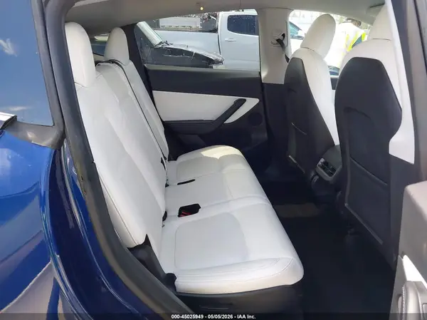 5YJYGAEE3MF201228 2021 TESLA MODEL Y - Image 8