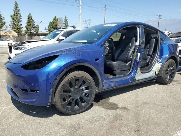 5YJYGAEE3MF223021 2021 TESLA MODEL Y - Image 1