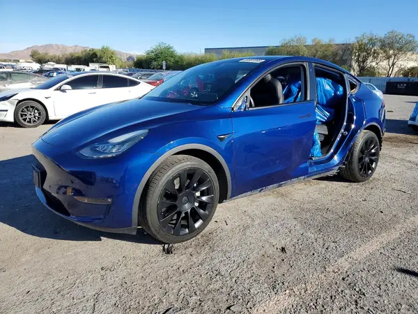 5YJYGAEE3MF287303 2021 TESLA MODEL Y - Image 1