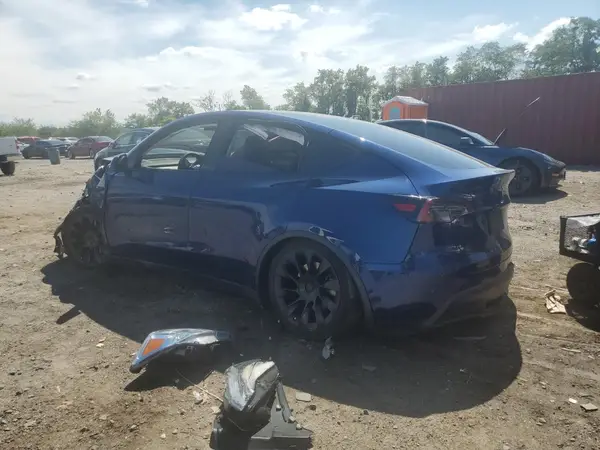 5YJYGAEE3MF293943 2021 TESLA MODEL Y - Image 2