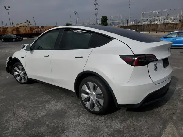5YJYGAEE3MF300938 2021 TESLA MODEL Y - Image 2