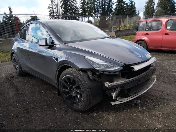 5YJYGAEE3MF301507 2021 TESLA MODEL Y - Image 1