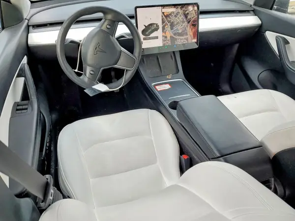 5YJYGAEE3MF301815 2021 TESLA MODEL Y - Image 8