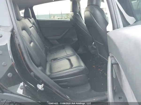 5YJYGAEE3MF306643 2021 TESLA MODEL Y - Image 8