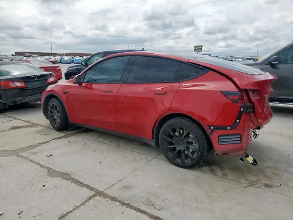 5YJYGAEE4MF143596 2021 TESLA MODEL Y - Image 2