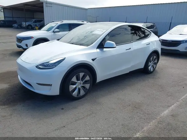 5YJYGAEE4MF144831 2021 TESLA MODEL Y - Image 2