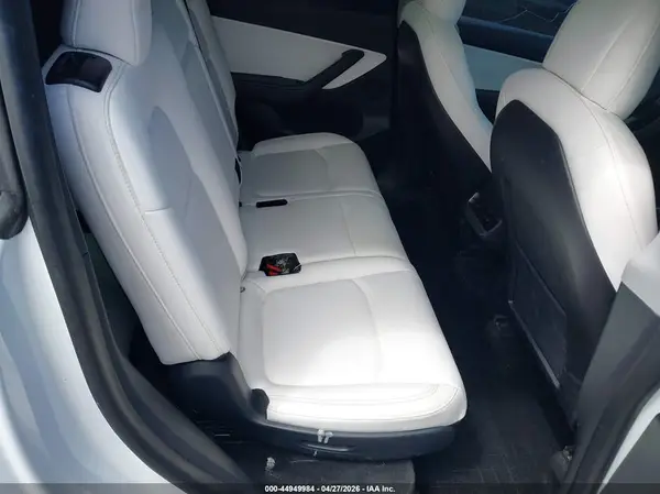 5YJYGAEE4MF144831 2021 TESLA MODEL Y - Image 8