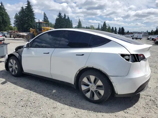 5YJYGAEE4MF145011 2021 TESLA MODEL Y - Image 2