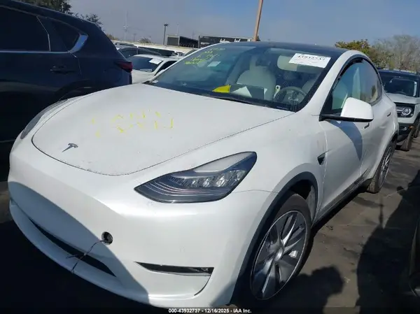 5YJYGAEE4MF157529 2021 TESLA MODEL Y - Image 2