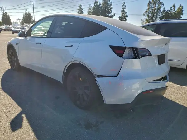 5YJYGAEE4MF160091 2021 TESLA MODEL Y - Image 2