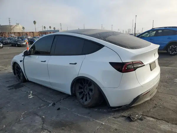 5YJYGAEE4MF179921 2021 TESLA MODEL Y - Image 2