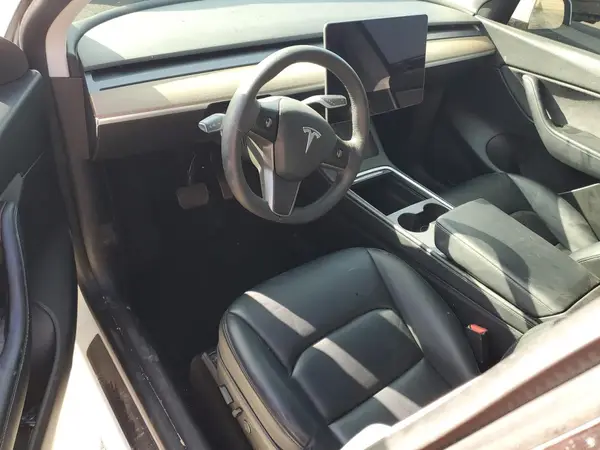 5YJYGAEE4MF179921 2021 TESLA MODEL Y - Image 8
