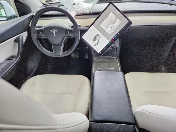 5YJYGAEE4MF183550 2021 TESLA MODEL Y - Image 8