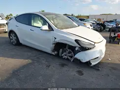 5YJYGAEE4MF186934 2021 TESLA MODEL Y