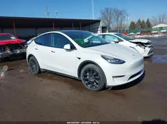 5YJYGAEE4MF191390 2021 TESLA MODEL Y