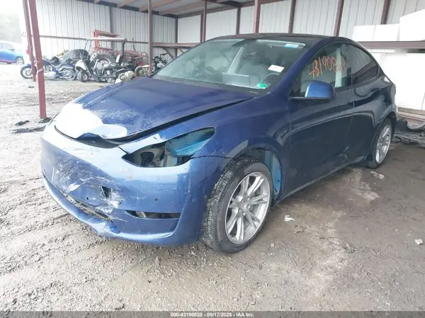 5YJYGAEE4MF196847 2021 TESLA MODEL Y - Image 2