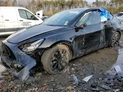 5YJYGAEE4MF197576 2021 TESLA MODEL Y