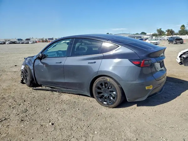 5YJYGAEE4MF269814 2021 TESLA MODEL Y - Image 2