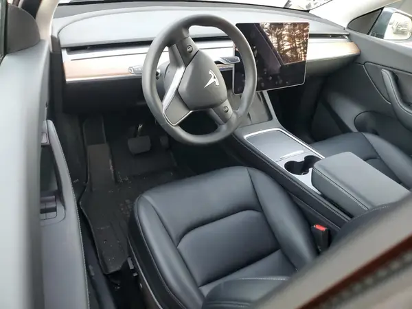 5YJYGAEE4MF299931 2021 TESLA MODEL Y - Image 8