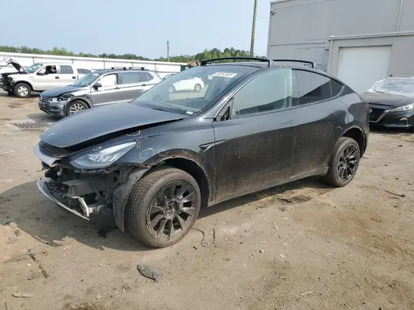 5YJYGAEE5MF148497 2021 TESLA MODEL Y - Image 1