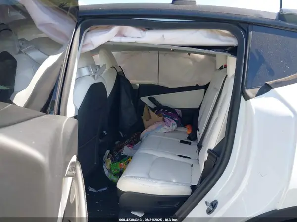 5YJYGAEE5MF189275 2021 TESLA MODEL Y - Image 8