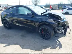 5YJYGAEE5MF195416 2021 TESLA MODEL Y