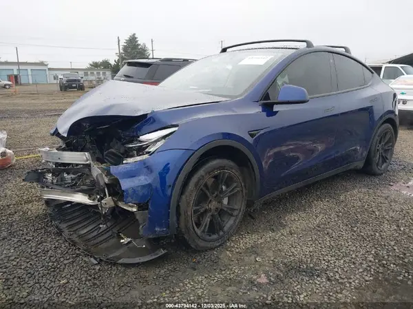 5YJYGAEE5MF196159 2021 TESLA MODEL Y - Image 2