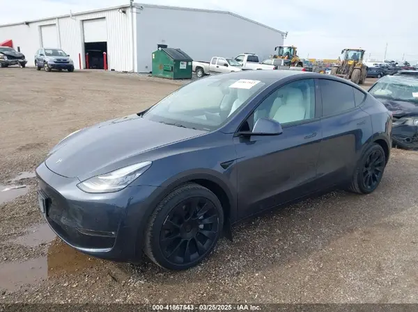 5YJYGAEE5MF201182 2021 TESLA MODEL Y - Image 2