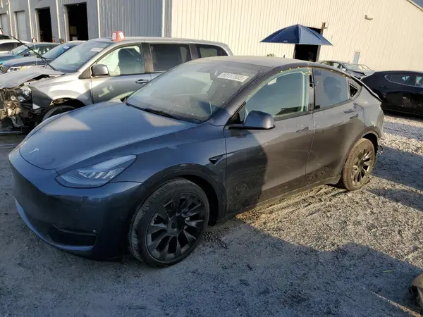 5YJYGAEE5MF211422 2021 TESLA MODEL Y - Image 1
