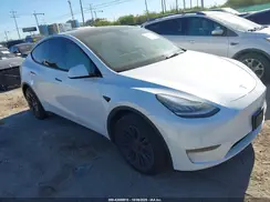 5YJYGAEE5MF212702 2021 TESLA MODEL Y