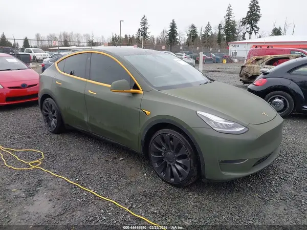 5YJYGAEE5MF217169 2021 TESLA MODEL Y - Image 1