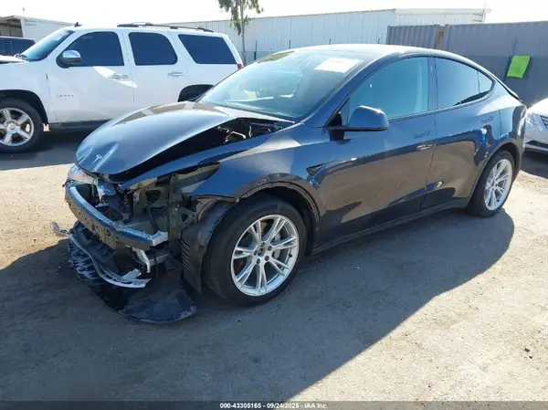 5YJYGAEE5MF231184 2021 TESLA MODEL Y - Image 2