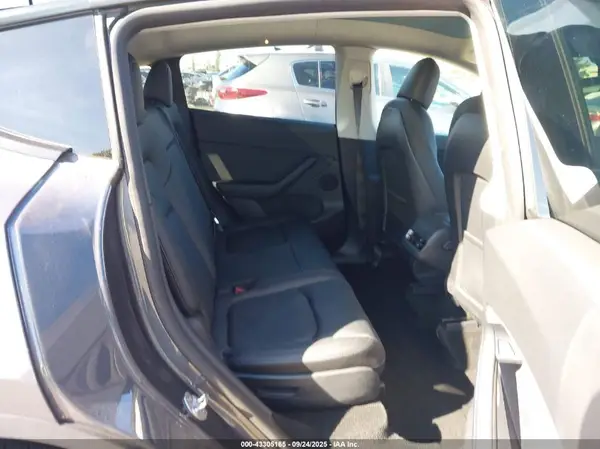 5YJYGAEE5MF231184 2021 TESLA MODEL Y - Image 8