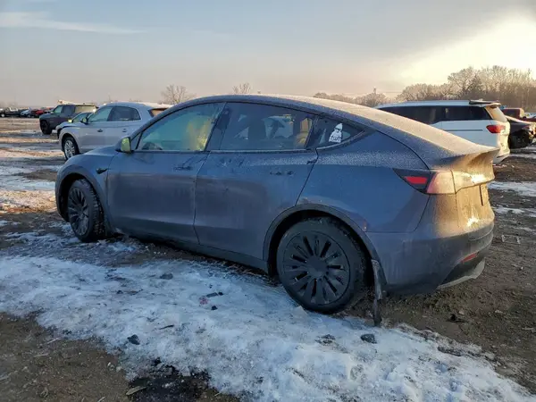 5YJYGAEE5MF265707 2021 TESLA MODEL Y - Image 2